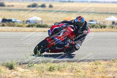 media/Oct-15-2023-TrackXperience (Sun) [[85198ff50b]]/Group 3/session 4 turn 3/